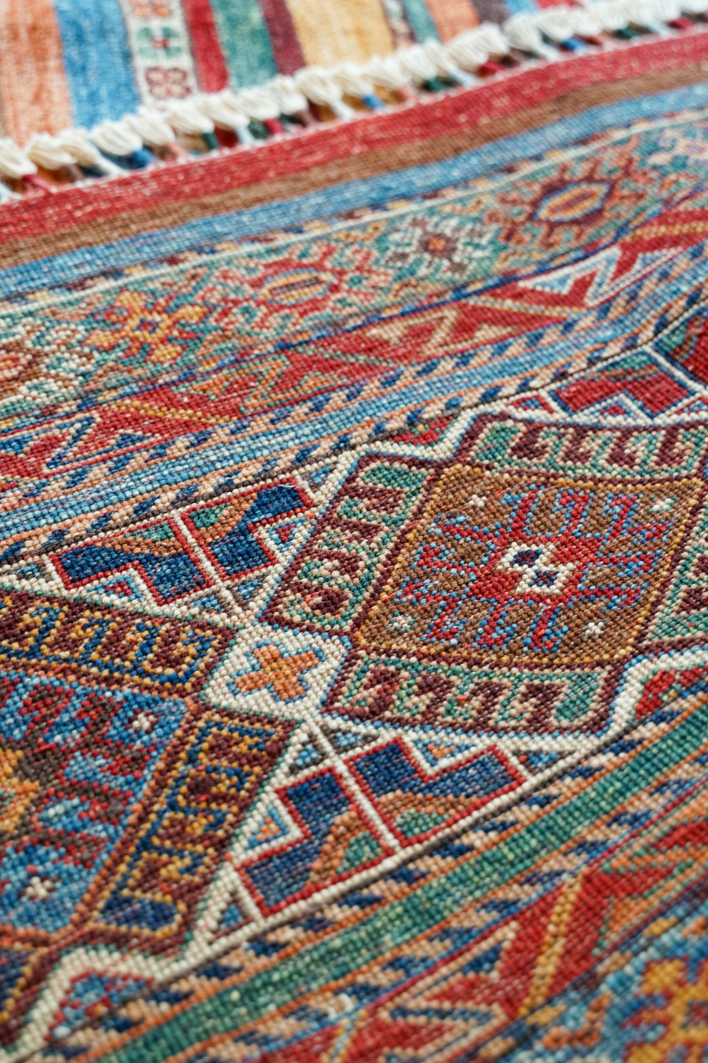 アフガニスタン手織り絨毯 ガズニーウール 200×149cm｜クルジーンデザイン トライバルラグ リビングサイズ