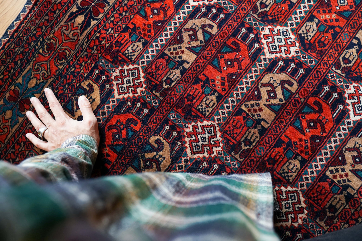  アフガン手織り絨毯 トルクメン ラグ 150×101cm