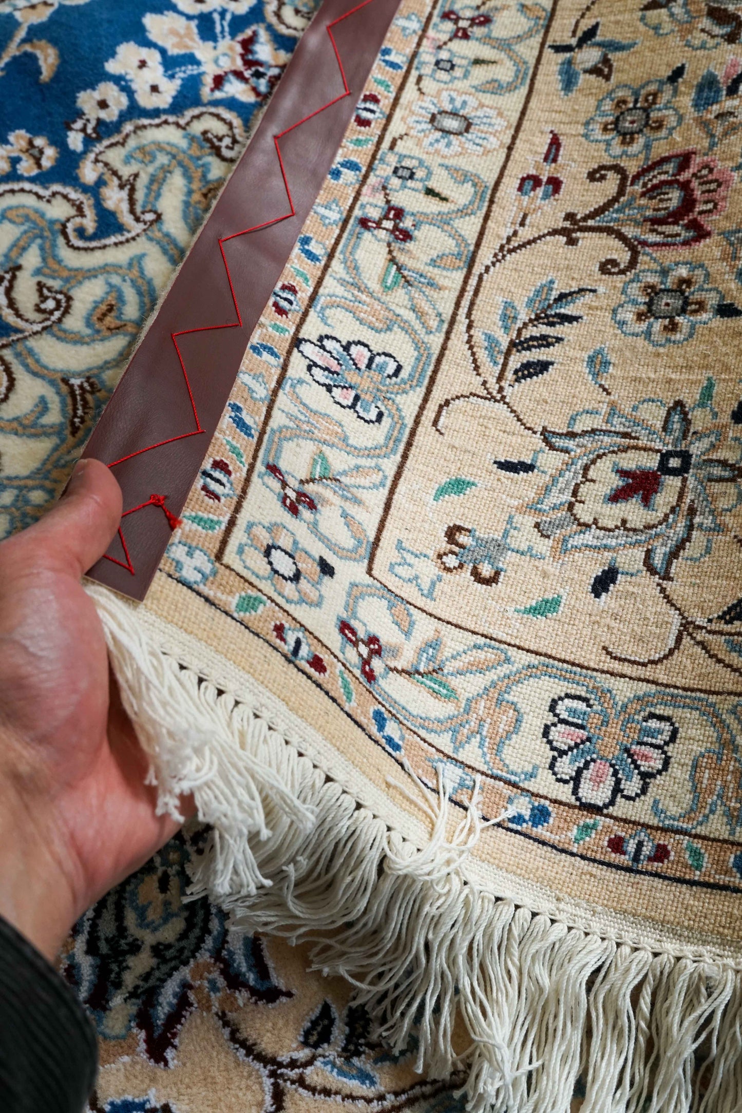  ペルシャ絨毯 ナイン産 250×204cm　