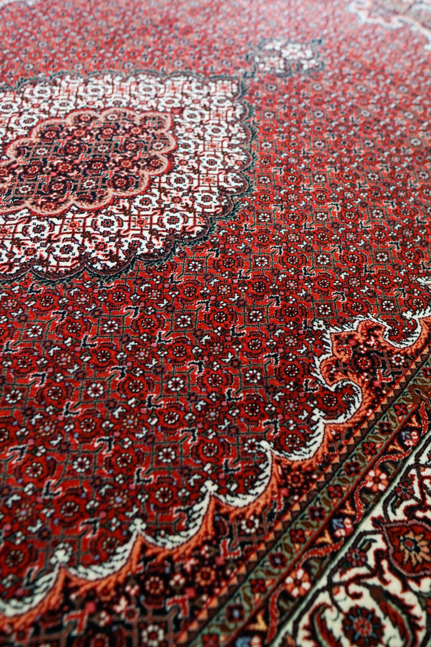 ペルシャ絨毯 ビジャール産 228×152cm ビジャー｜高品質タカーブ織り マヒデザイン メリノウール 手織りラグ