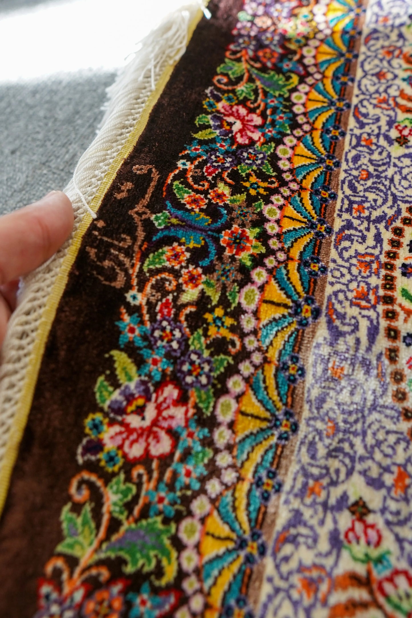 90×61cm　【ペルシャ絨毯　クム産　ナーリイ房　シルク 100%　】 Decorworks