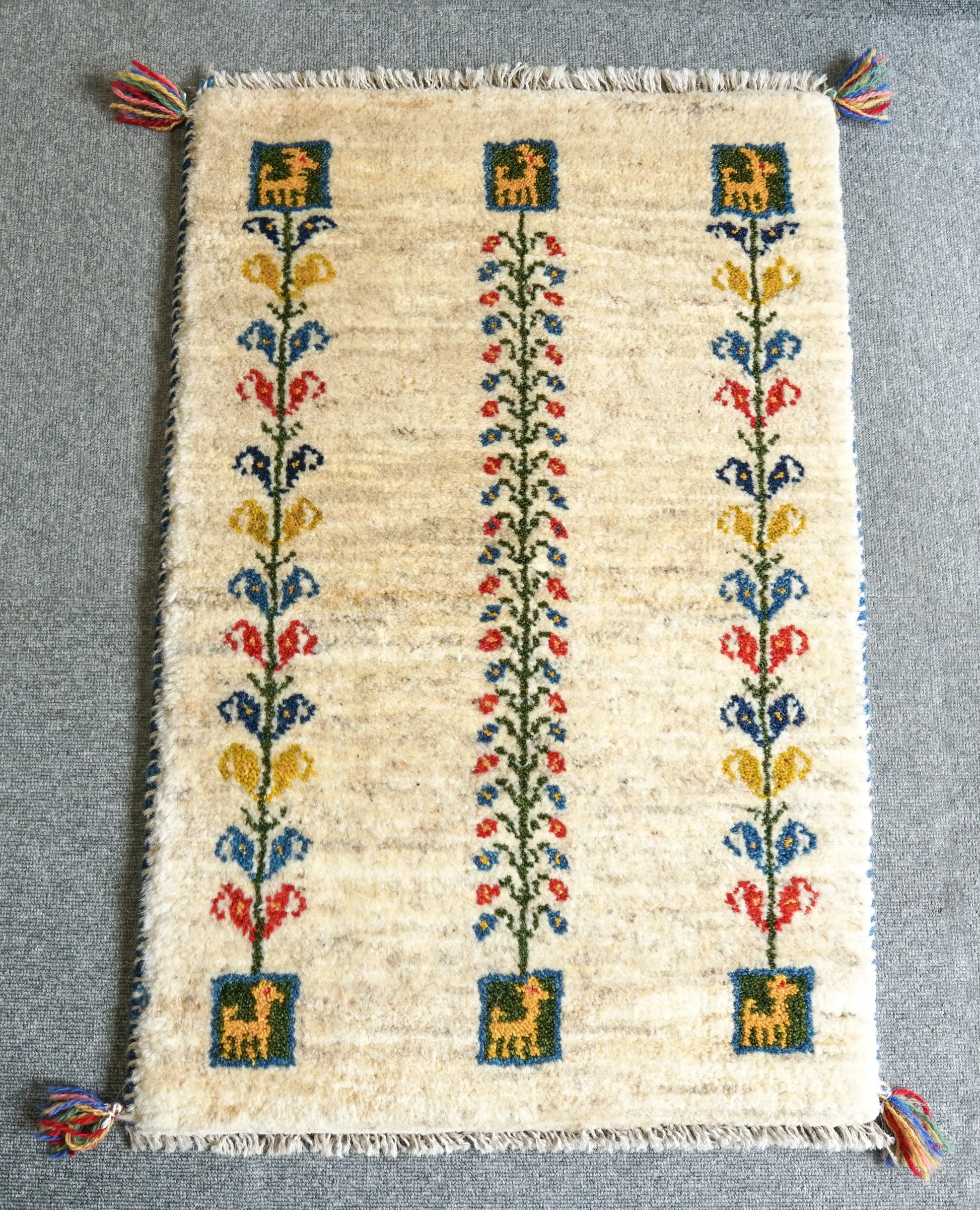 80cm×52cm【ペルシャ絨毯 手織りギャッベ】アマレ族ギャッベ ギャベ Decorworks