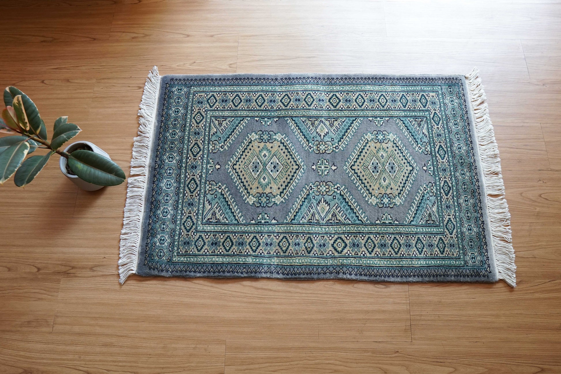  パキスタン手織り絨毯 95×62cm｜ニュージーランド産メリノウール使用 玄関マット