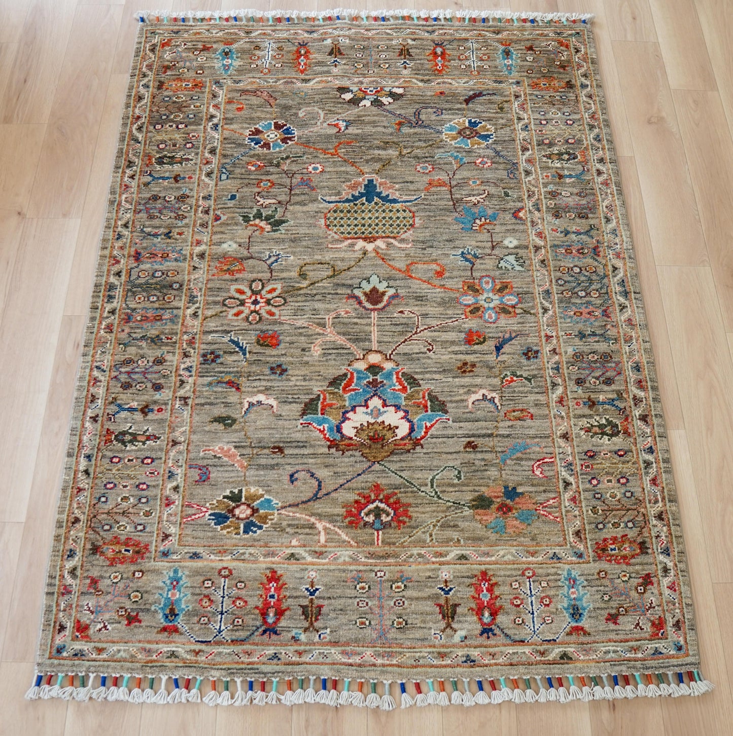  アフガニスタン手織り絨毯 ガズニウール（チョビラグ）142×104cm｜草木染め・手紡ぎウール