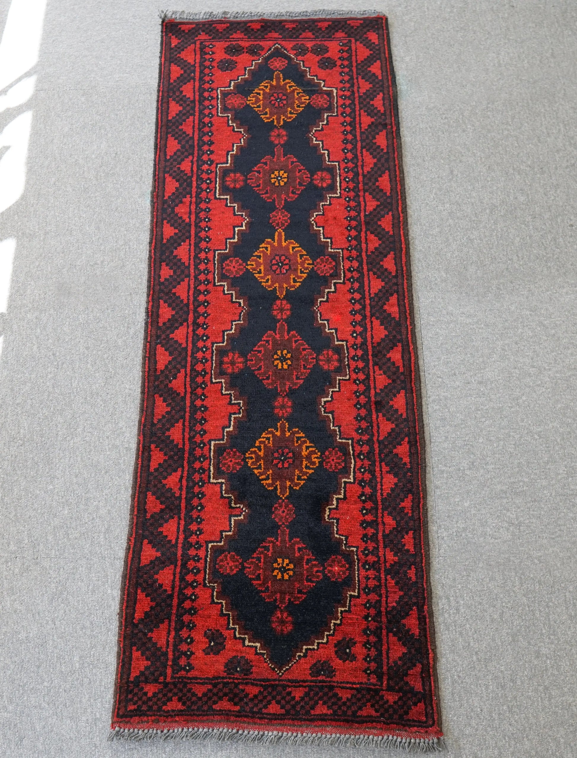 145cm×51cm 廊下敷きペルシャ手織り絨毯 バルーチ ヴィンテージ ラグ - Decorworks