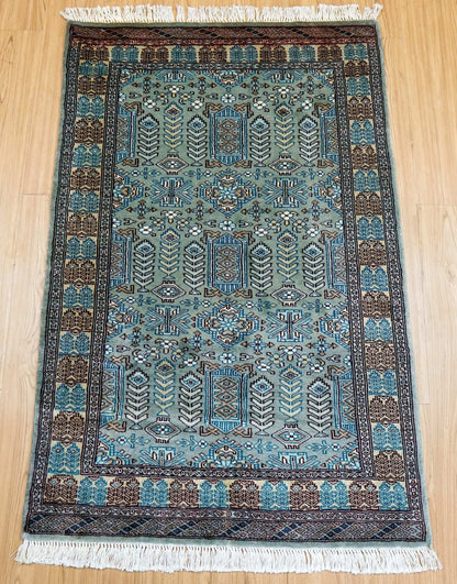  123×81cm パキスタン手織り絨毯