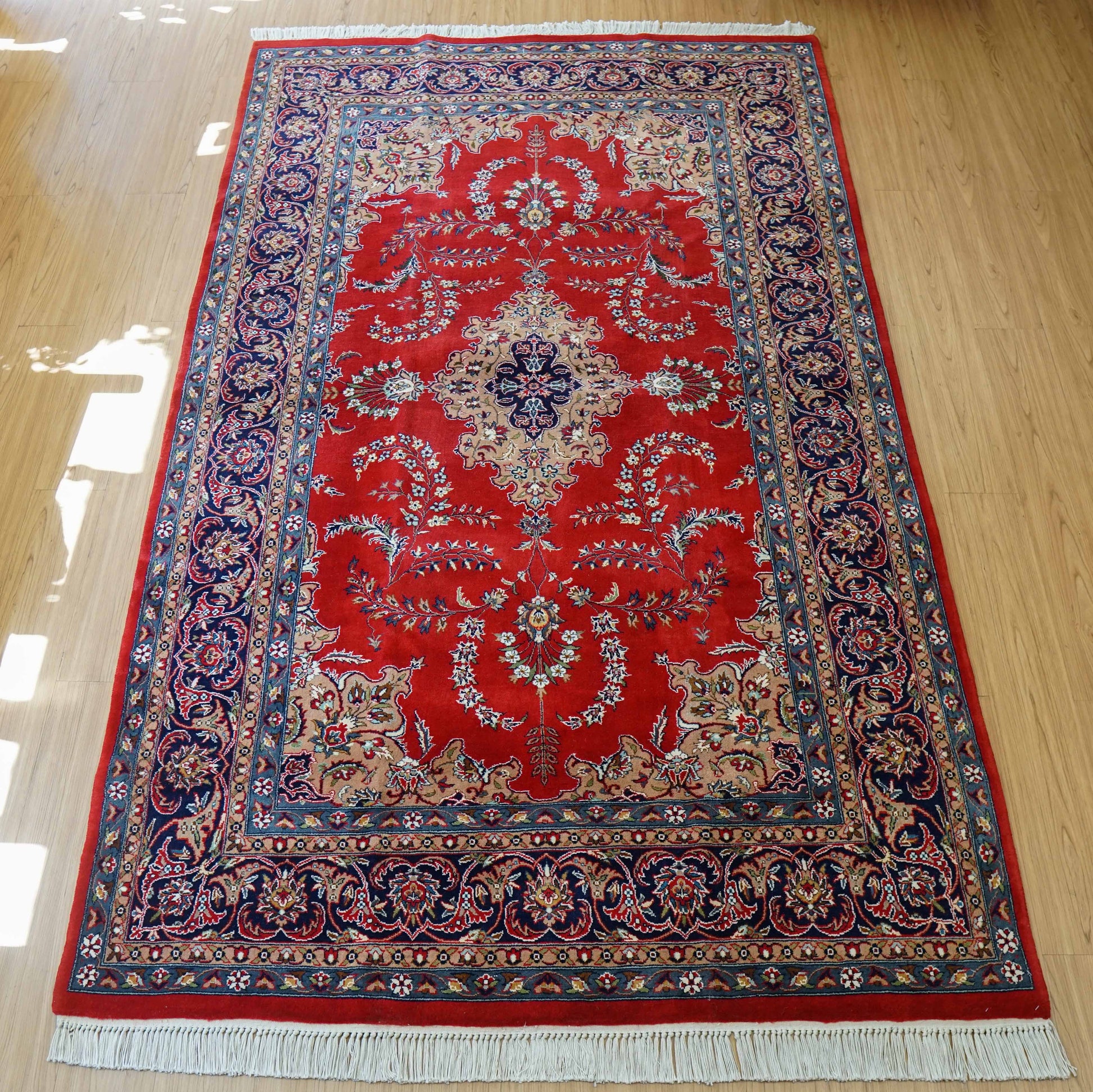  ペルシャ絨毯 手織り ダブルノット 高密度ウール 256×154cm｜厚手で丈夫 赤基調クラシックデザイン