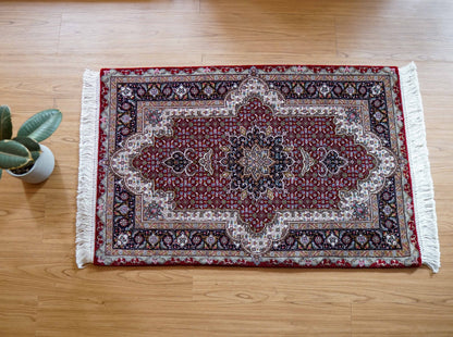  ペルシャ手織り絨毯 タブリーズ産 50RAJ 96×62cm 「マヒ文様」｜ウール＆シルク