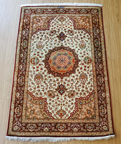  ペルシャ手織り絨毯 クム産 シルク100% シラージ工房 147×97cm
