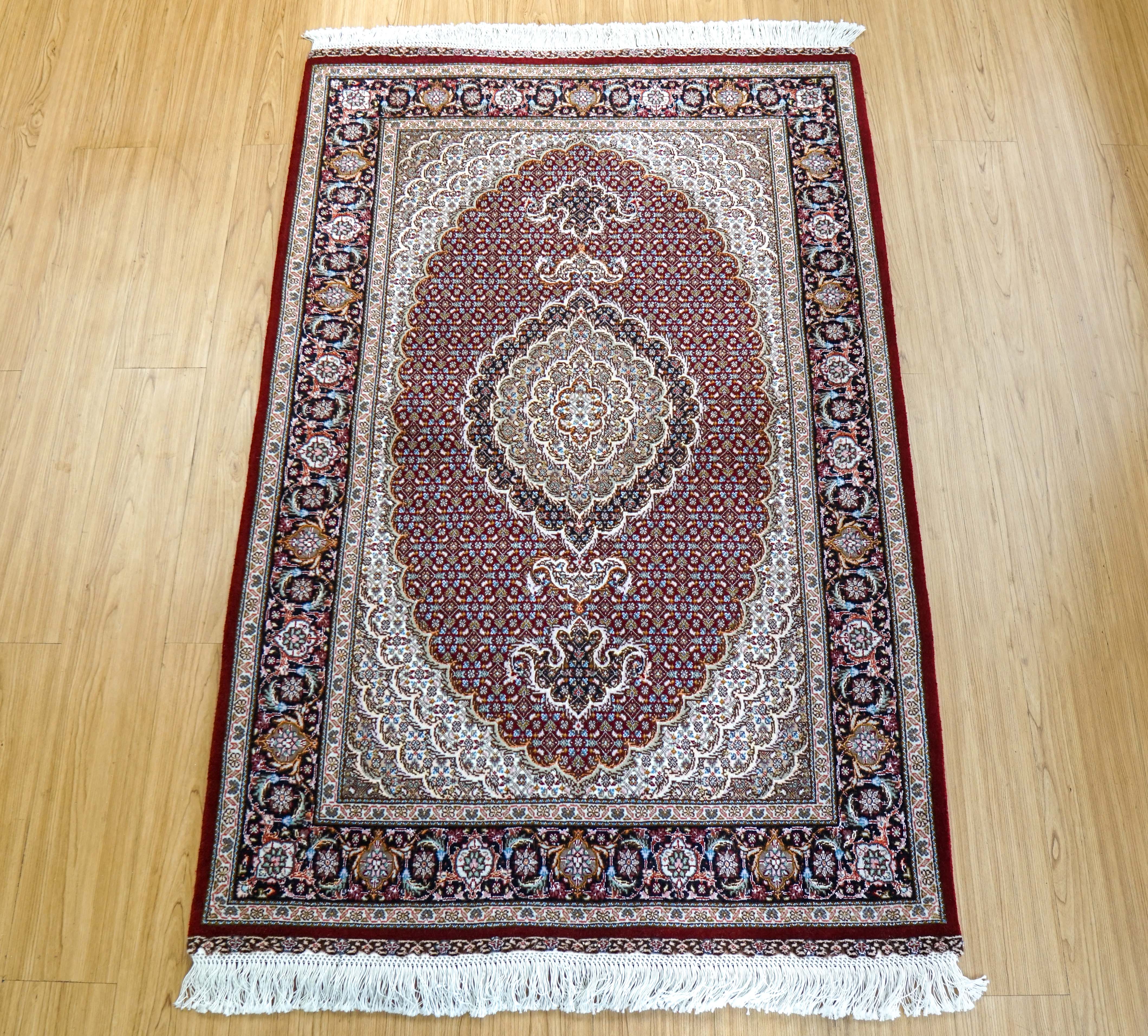 154×100cm 手織り ペルシャ絨毯 タブリーズ産 50RAJ - Decorworks