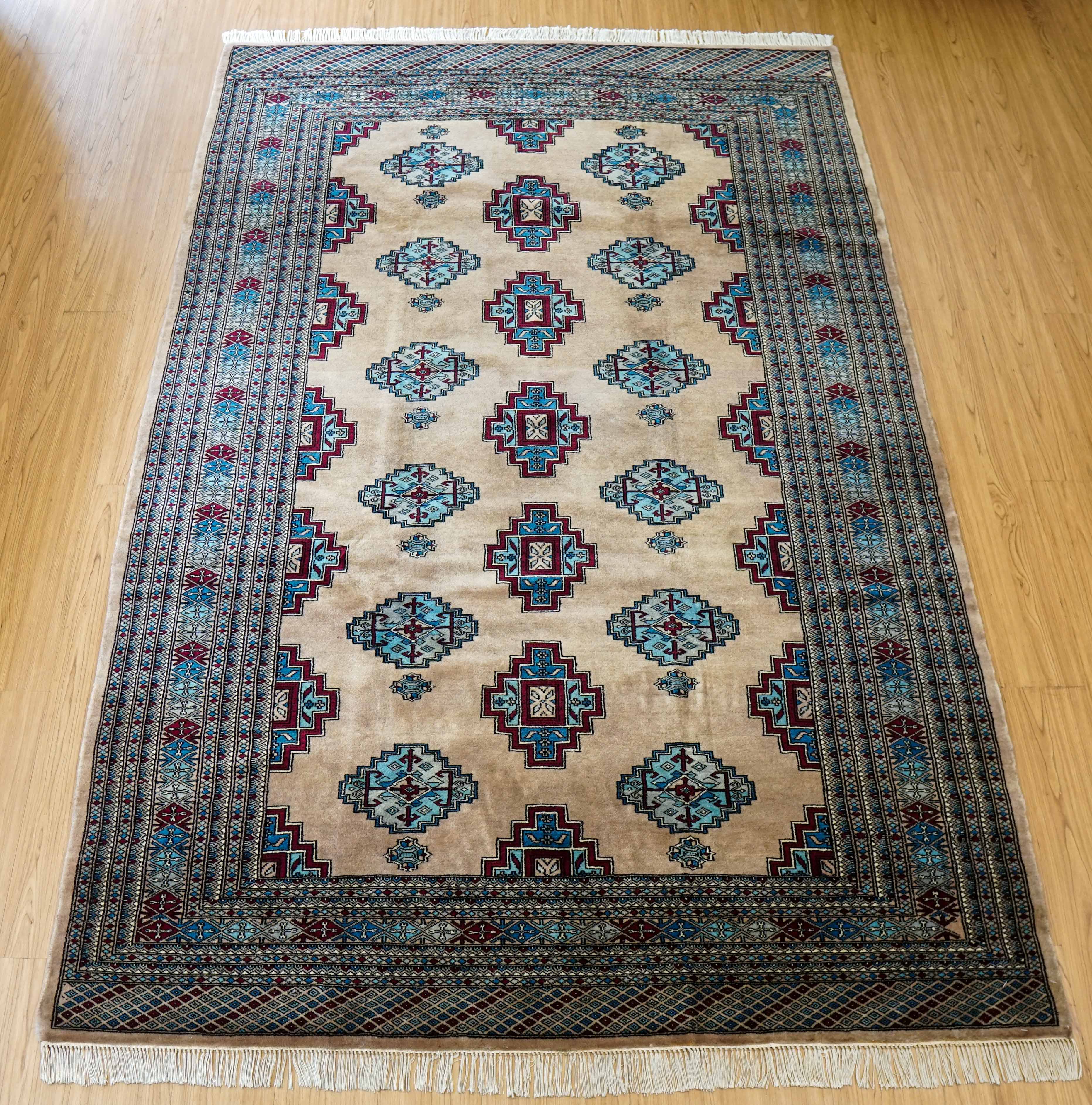 パキスタン手織り絨毯 246×160cm Fine Quality 11/22 – Decorworks