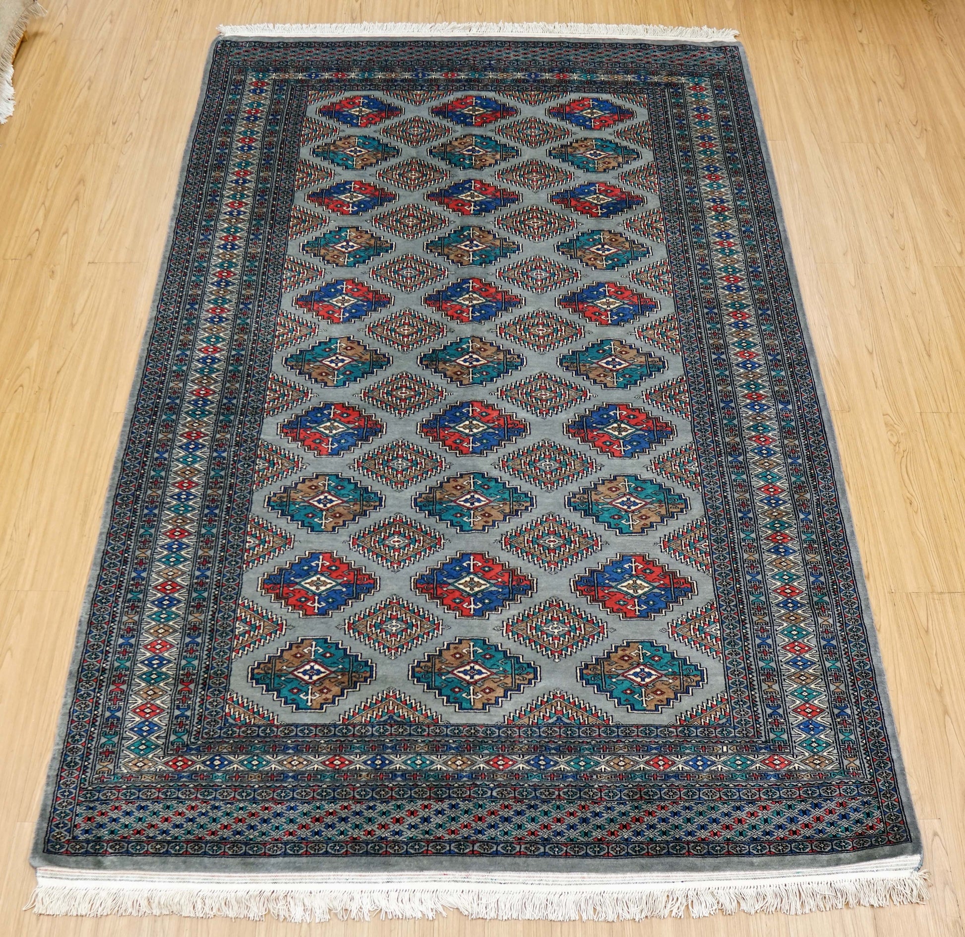  パキスタン手織り絨毯 234×160cm