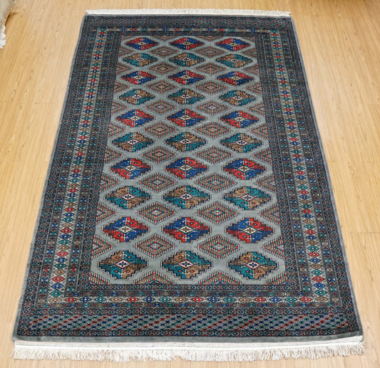  パキスタン手織り絨毯 234×160cm