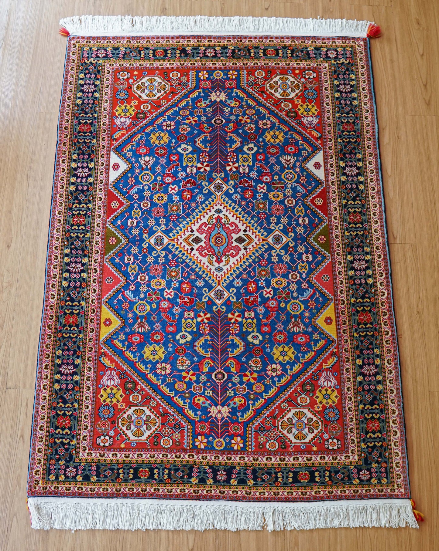  手織りペルシャ絨毯 カシュガイ 152×105cm｜上質ウール