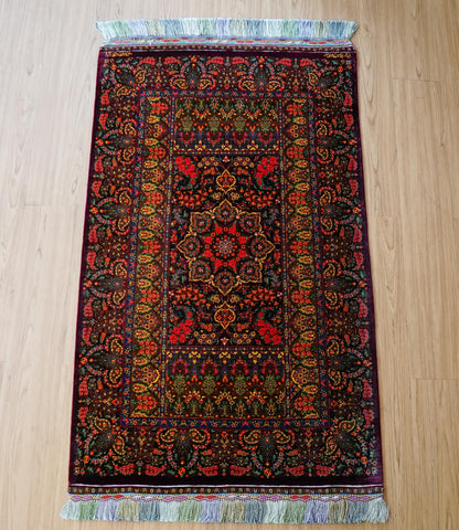  ペルシャ絨毯 クム産 シルク100％ ハジラヒミ工房 130×79cm