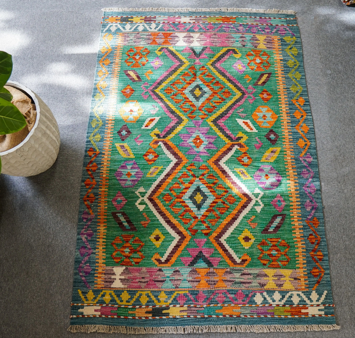 147×100cm　　アフガニスタン　手織り　キリム　　 Decorworks