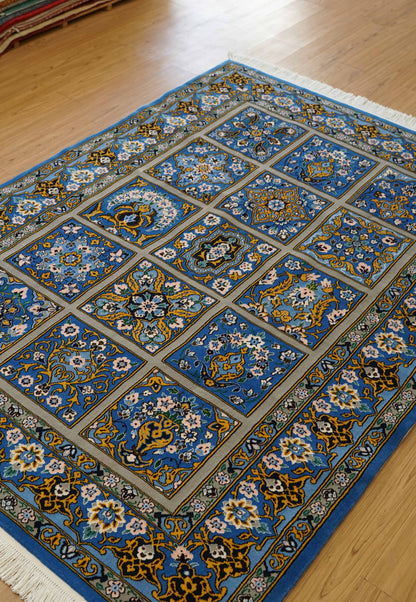  手織り ペルシャ絨毯 ナイン産 194×140cm