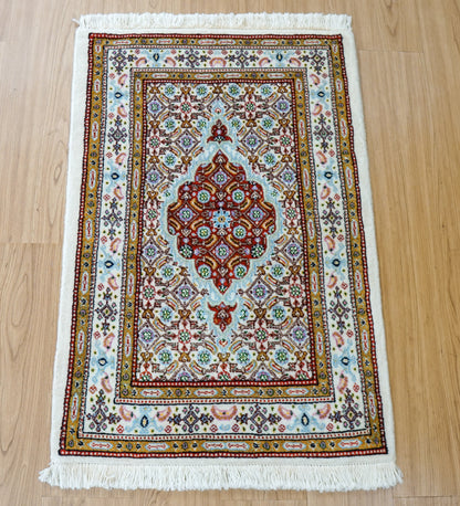 Collection 88×60cm ペルシャ 手織り絨毯　ムード