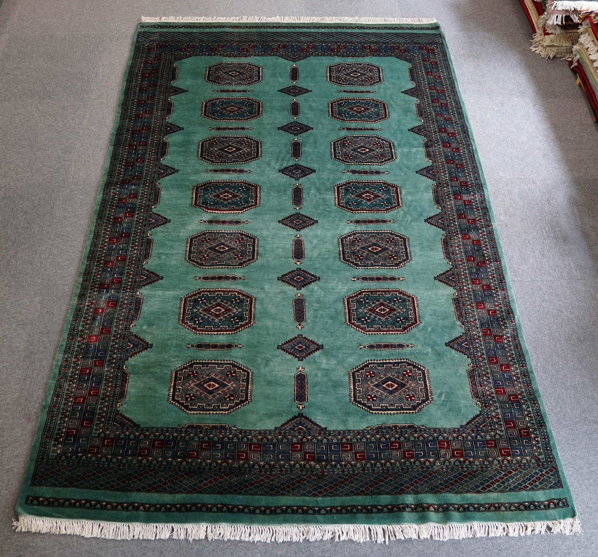  パキスタン手織り絨毯 239×155cm｜高密度ウール ニュージーランドウール使用 緻密織り グリーン系 トライバルデザイン