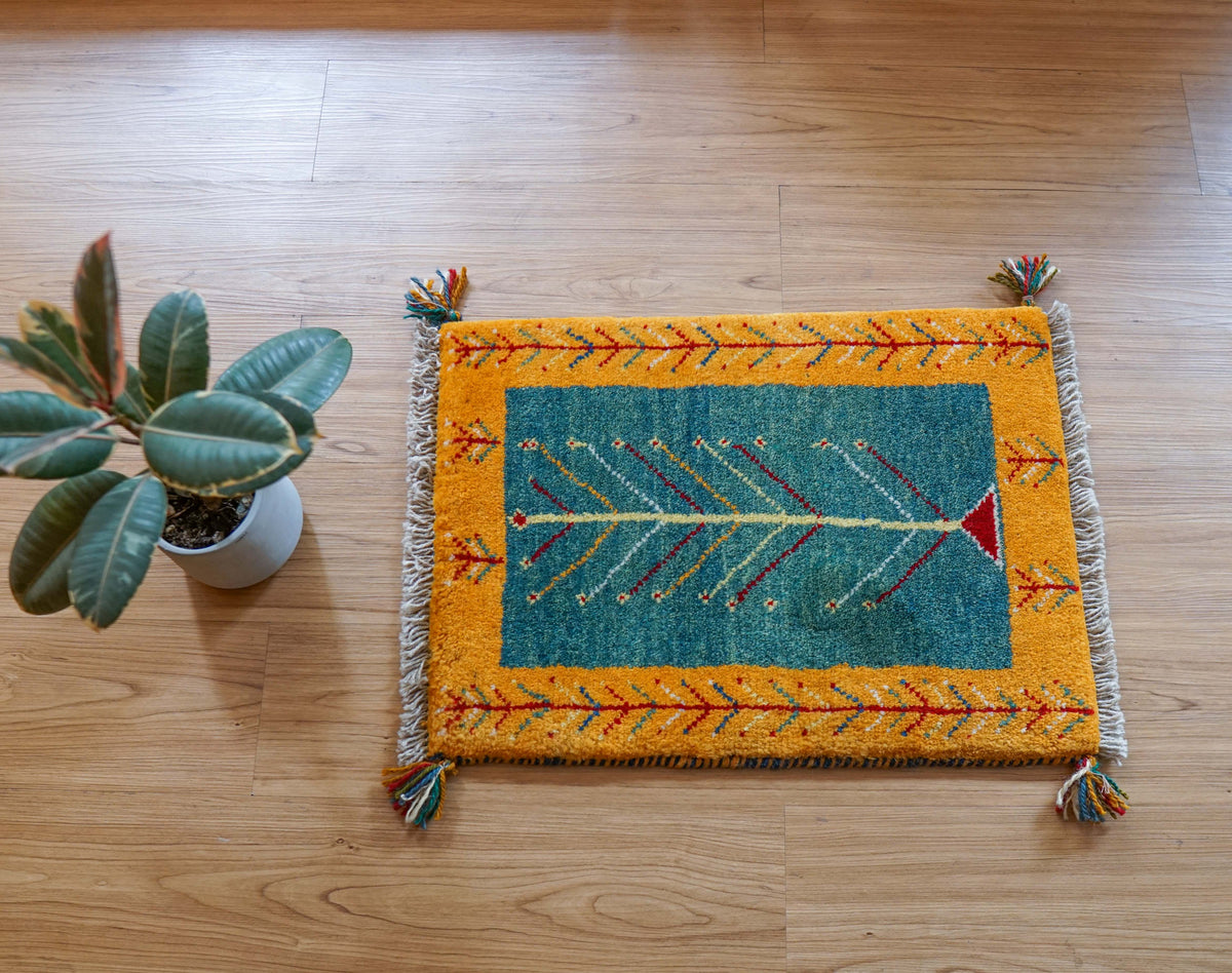  ペルシャ絨毯 手織りギャッベ アマレ族 55×43cm