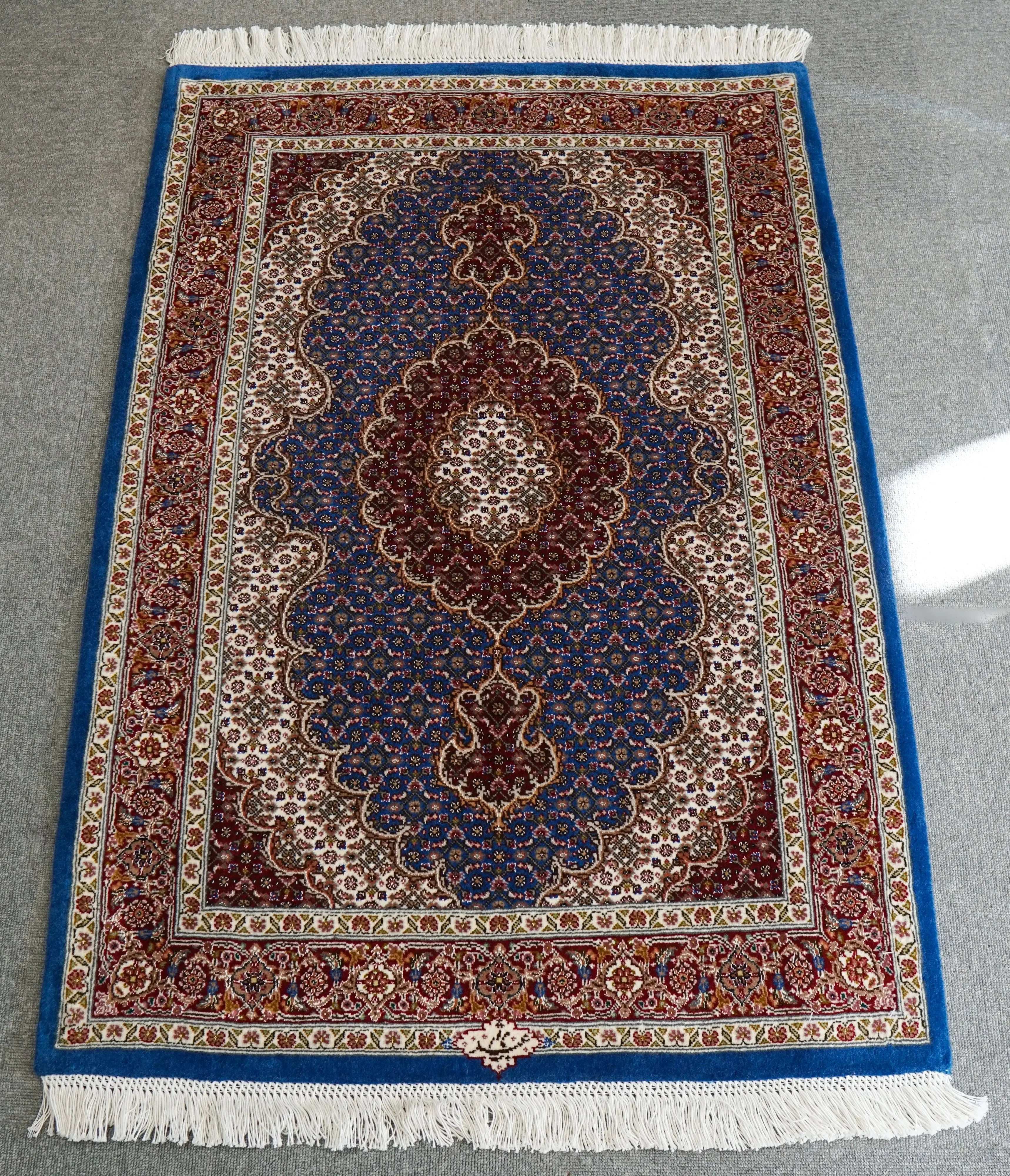 ペルシャ絨毯専門店 Decorworks イラン直輸入,手織りラグコレクション