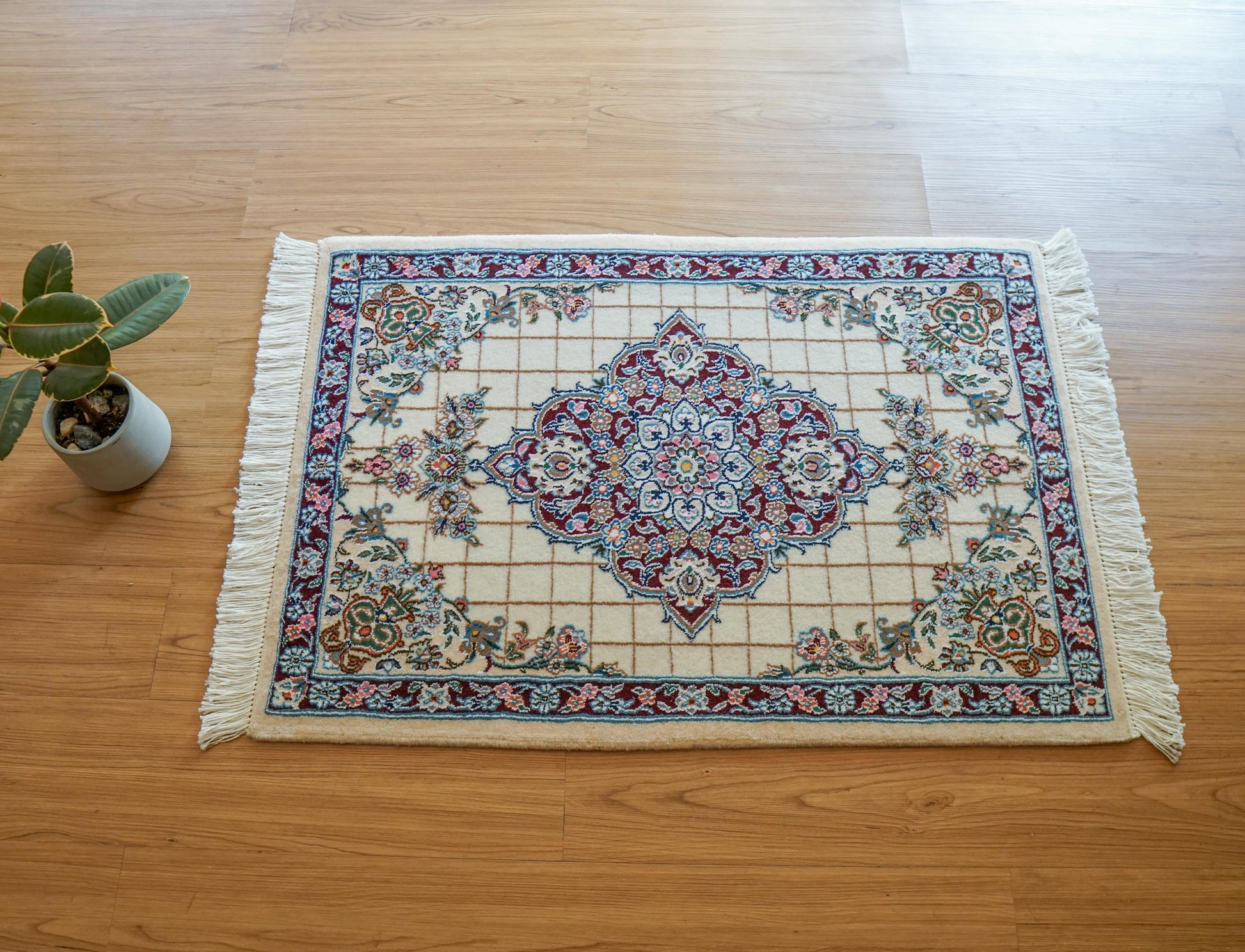  ペルシャ絨毯 ナイン産 94×65cm