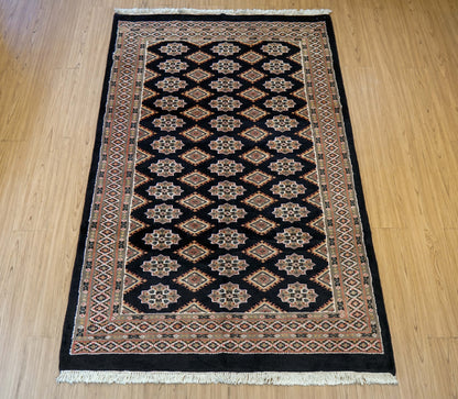  パキスタン手織り絨毯 185×120cm