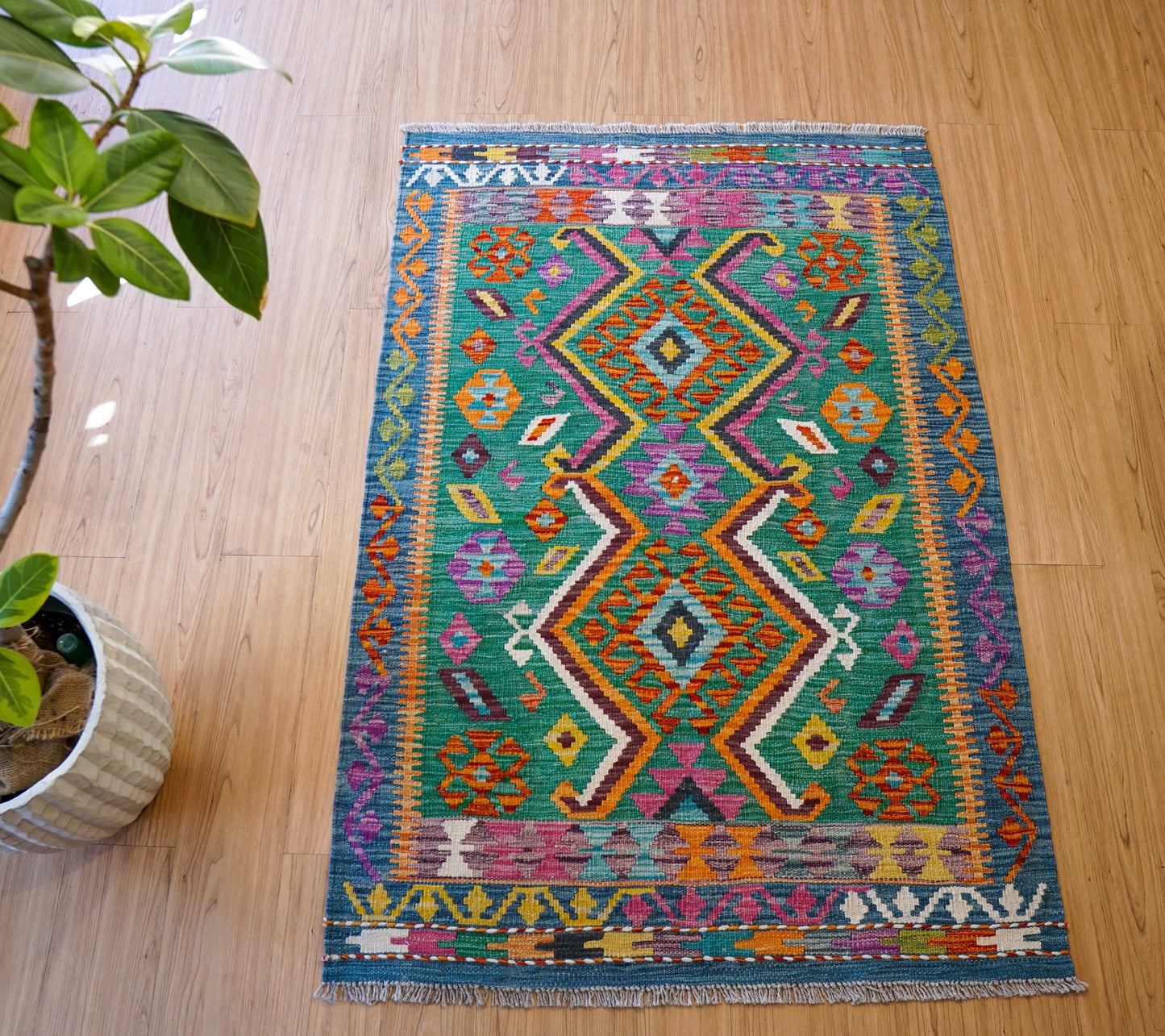 アフガニスタン手織りキリム　ペルシャ絨毯　147×100cm