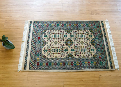 パキスタン手織り絨毯 122×78cm