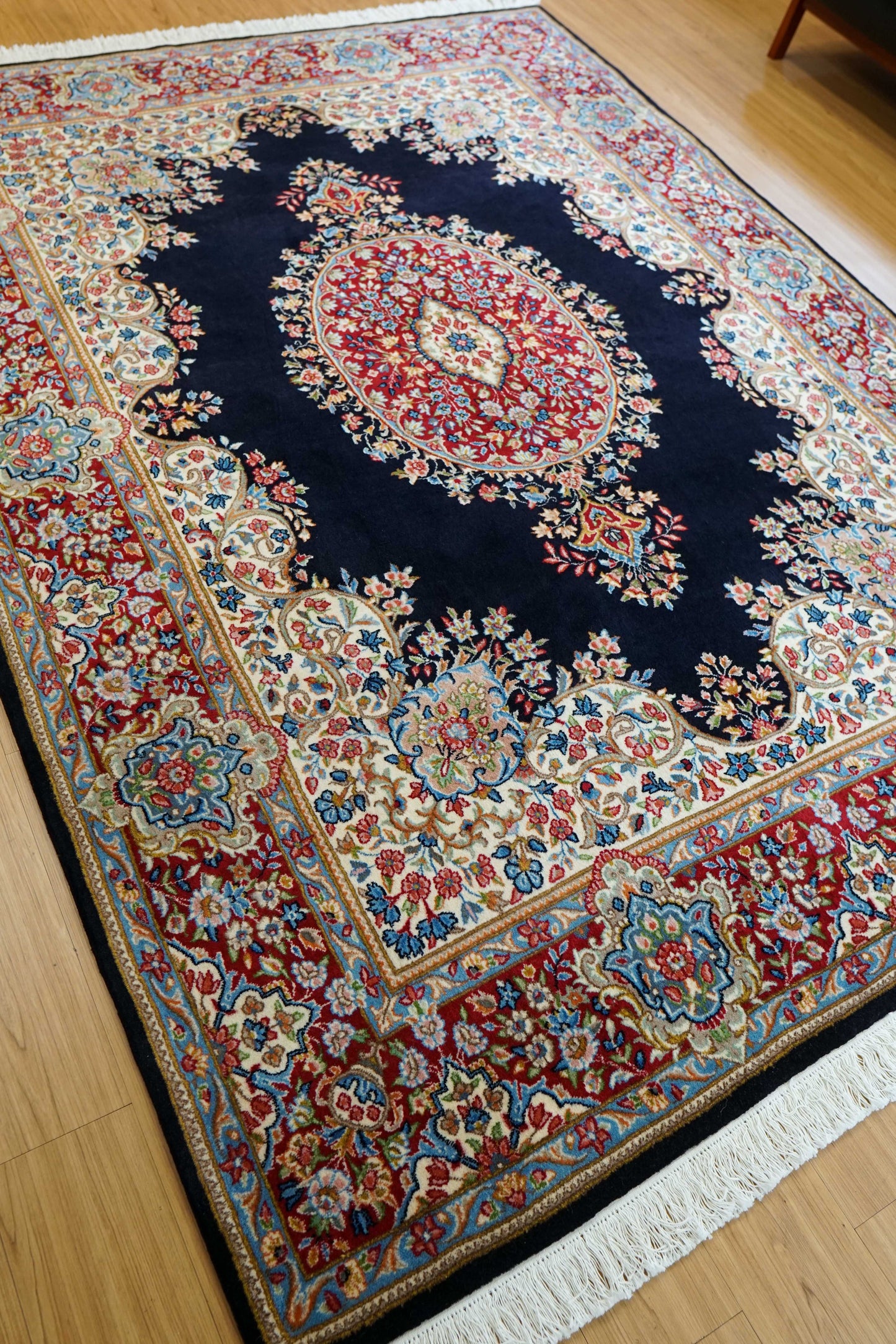 ペルシャ絨毯 ケルマン産 手織りメダリオン文様 245×180cm