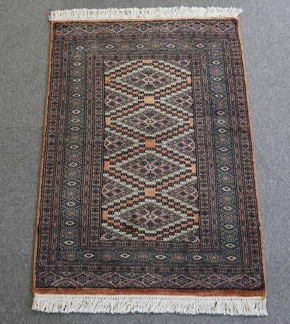 116×77cm パキスタン手織り絨毯 Decorworks