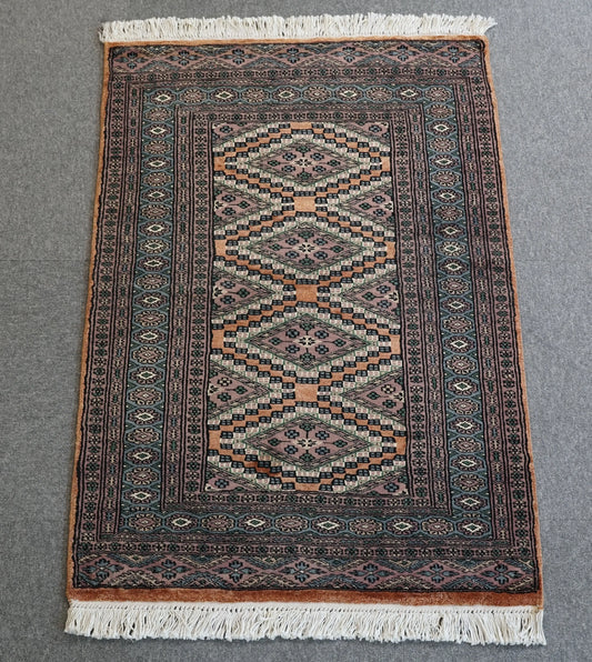 116×77cm パキスタン手織り絨毯 Decorworks