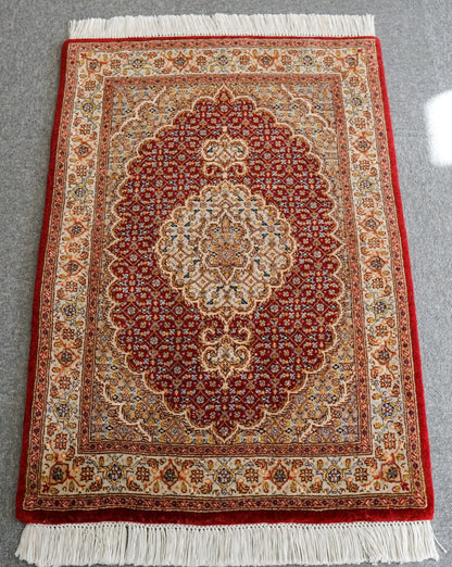 88×61cm【ペルシャ手織り絨毯 タブリーズ産　50RAJ】 Decorworks