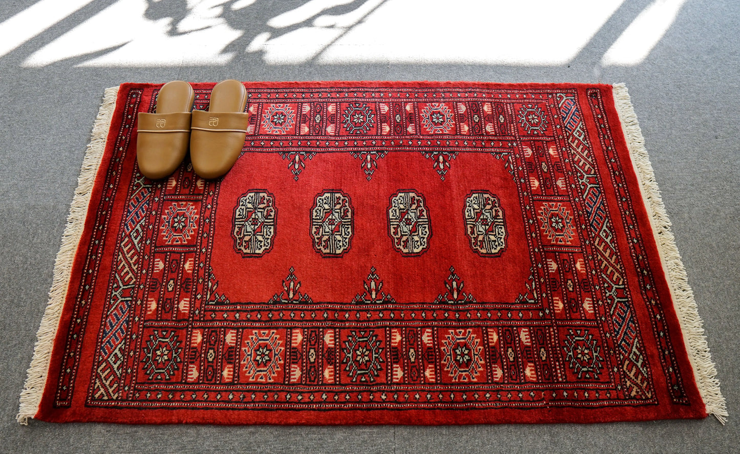 114×80cm トルクメン ボハララグ 手織り絨毯 パキスタン絨毯 Decorworks