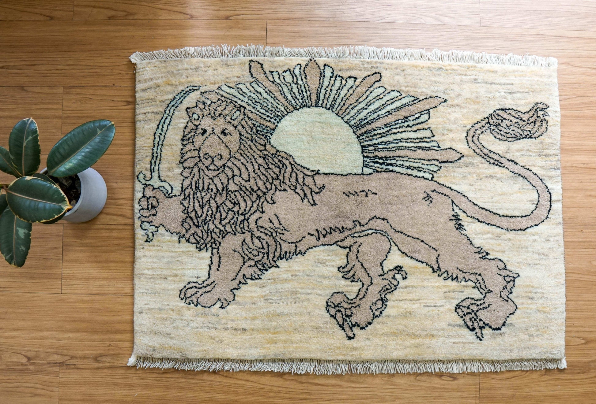  手織りペルシャ絨毯 カシュクリギャッベ リズバフト  93×65cm｜ライオンと太陽デザイン｜高密度織り ウールラグ 玄関マット
