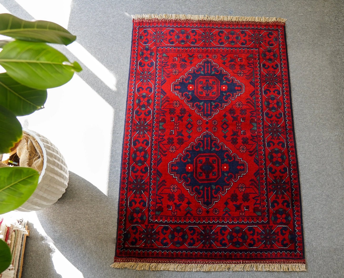 121×83cm アフガニスタン手織り絨毯 カールモハメディ - Decorworks