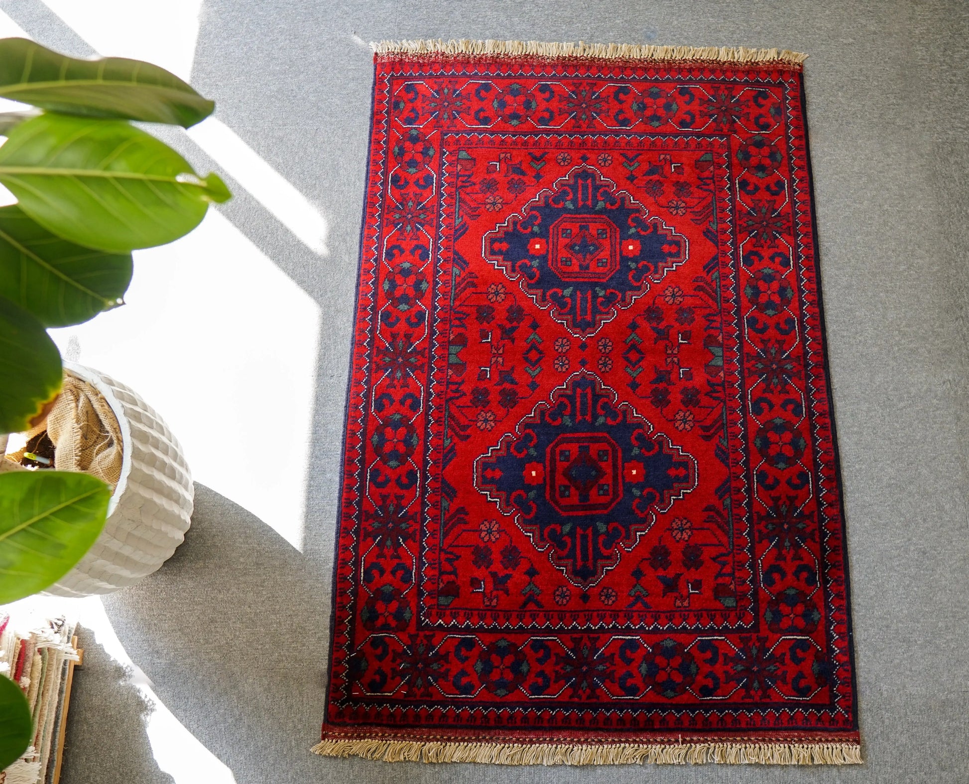 121×83cm アフガニスタン手織り絨毯 カールモハメディ - Decorworks