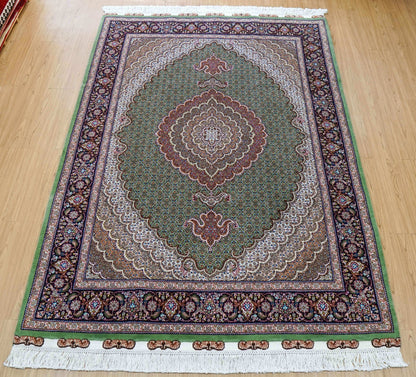  ペルシャ手織り絨毯 タブリーズ産 225×155cm