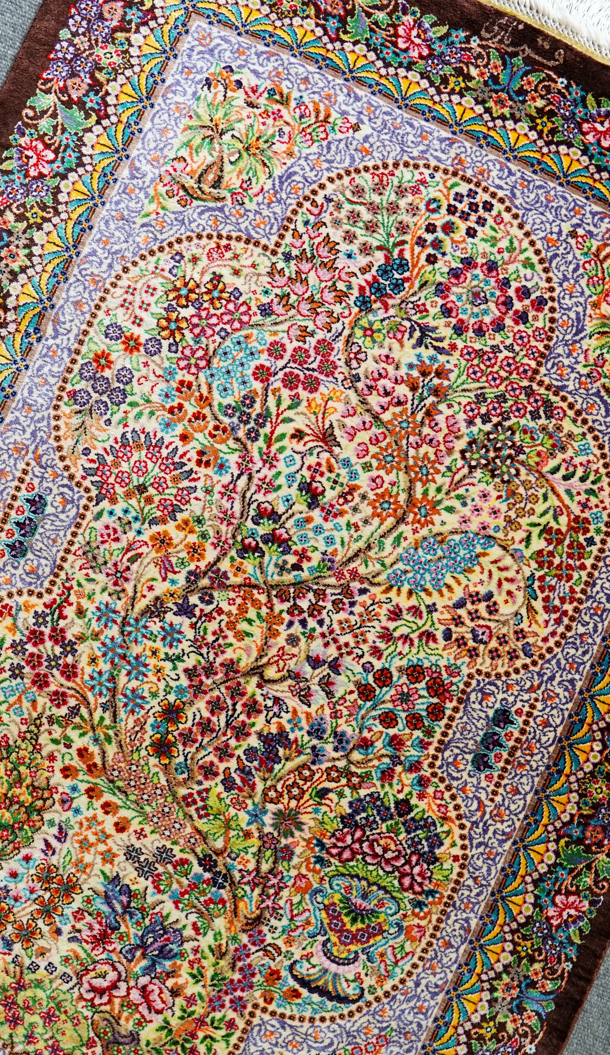 90×61cm　【ペルシャ絨毯　クム産　ナーリイ房　シルク 100%　】 Decorworks