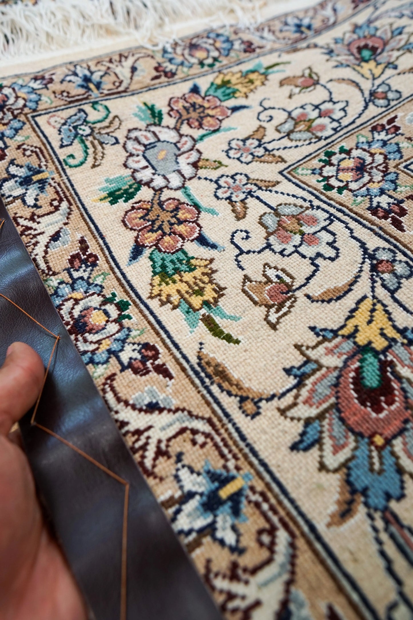 240×156cm　 ペルシャ手織り絨毯 - Decorworks