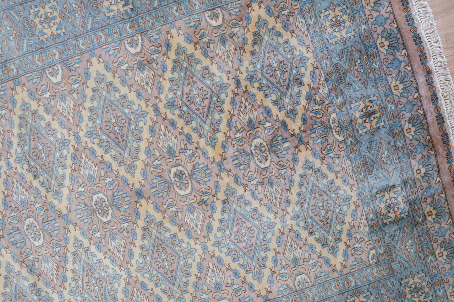  パキスタン手織り絨毯 160×125cm