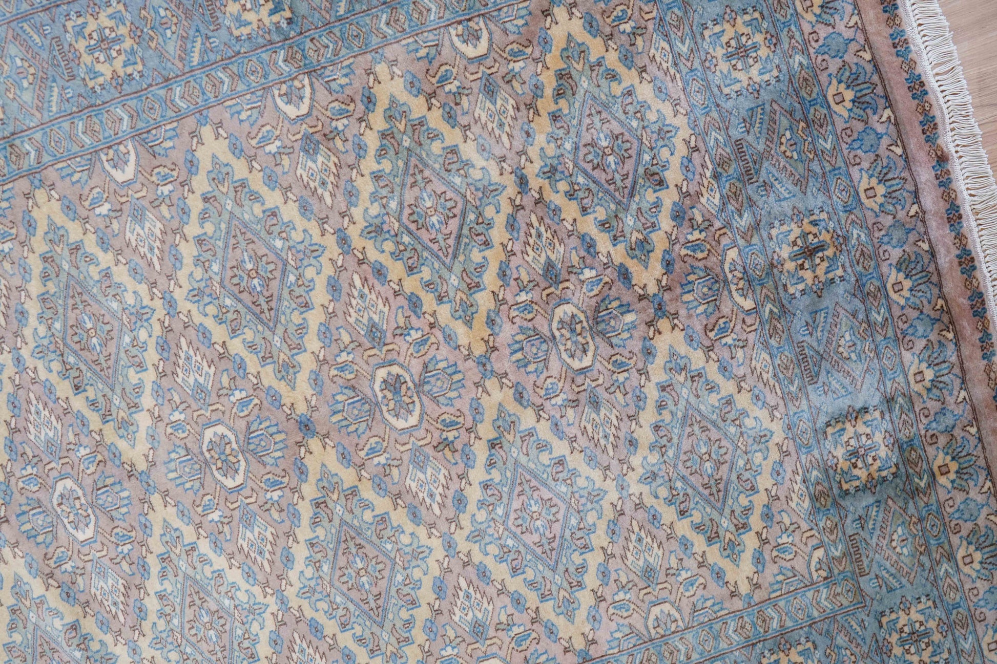  パキスタン手織り絨毯 160×125cm