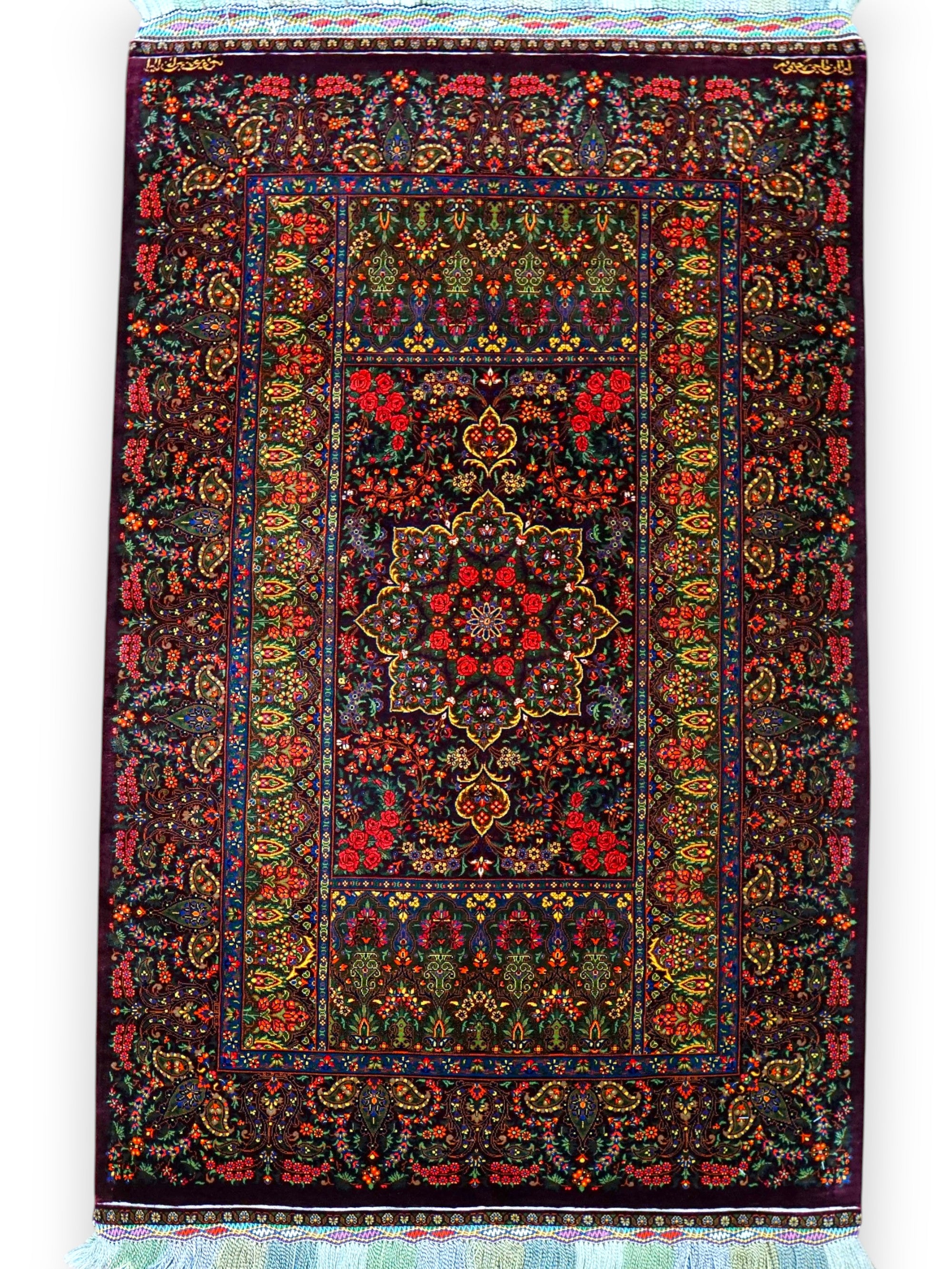 ペルシャ絨毯 クム産 シルク100％ ハジラヒミ工房 130×79cm – Decorworks