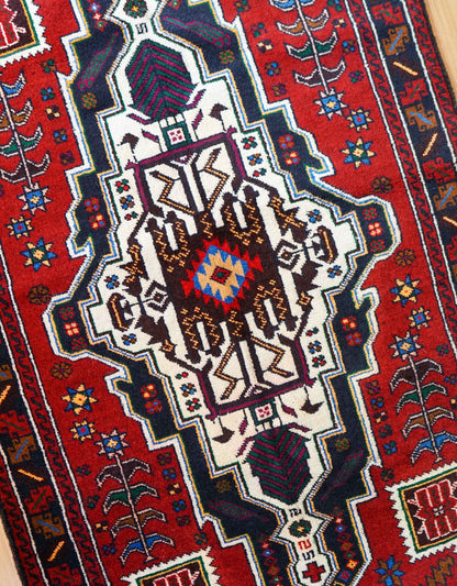  ペルシャ 絨毯 バルーチ 手織り トライバルラグ 163×95cm