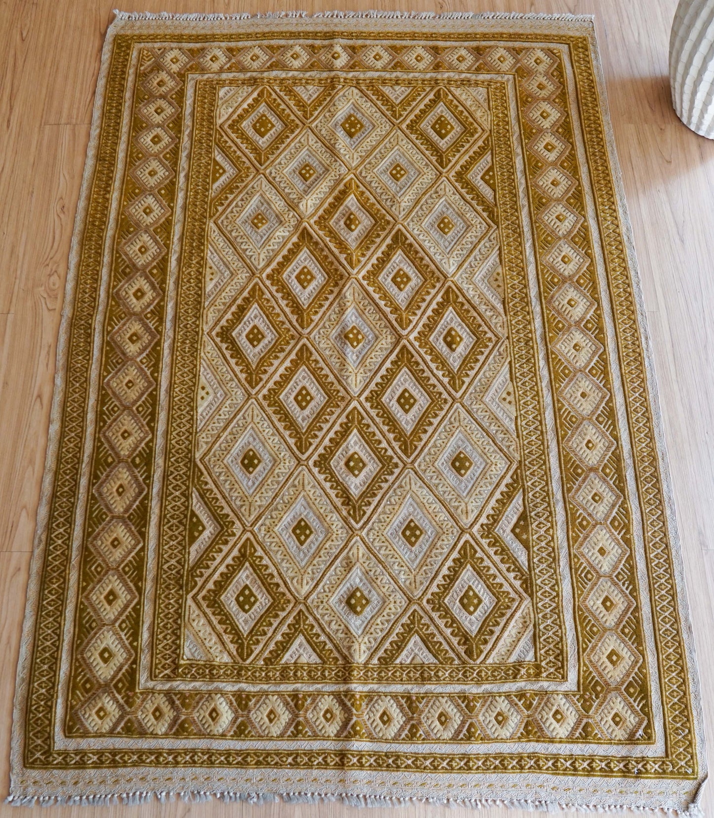  アフガニスタン 手織りマシュワニキリム 160×108cmファインクオリティ 緻密織りトライバルラグ