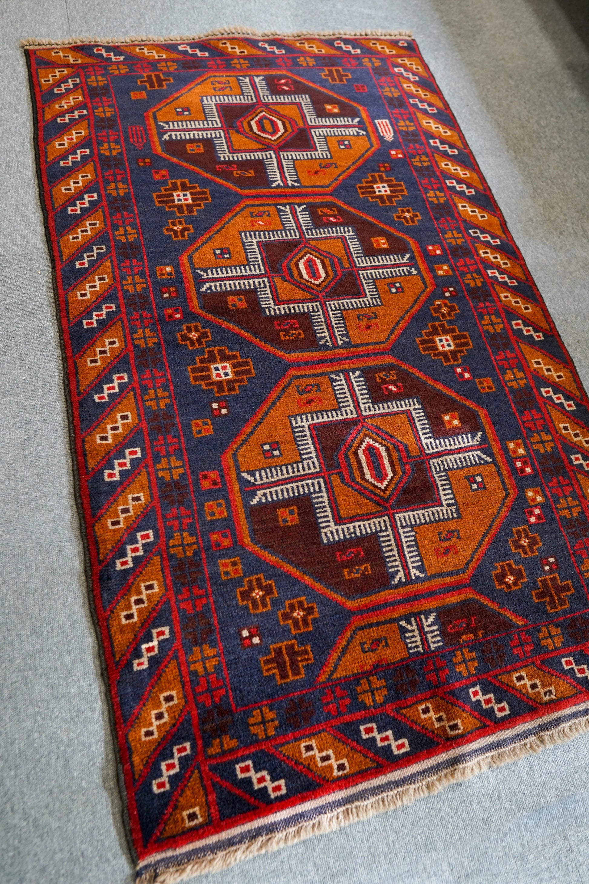 142×87cm アフガン　トライバルラグ　バルーチ族　ヴィンテージラグ Decorworks