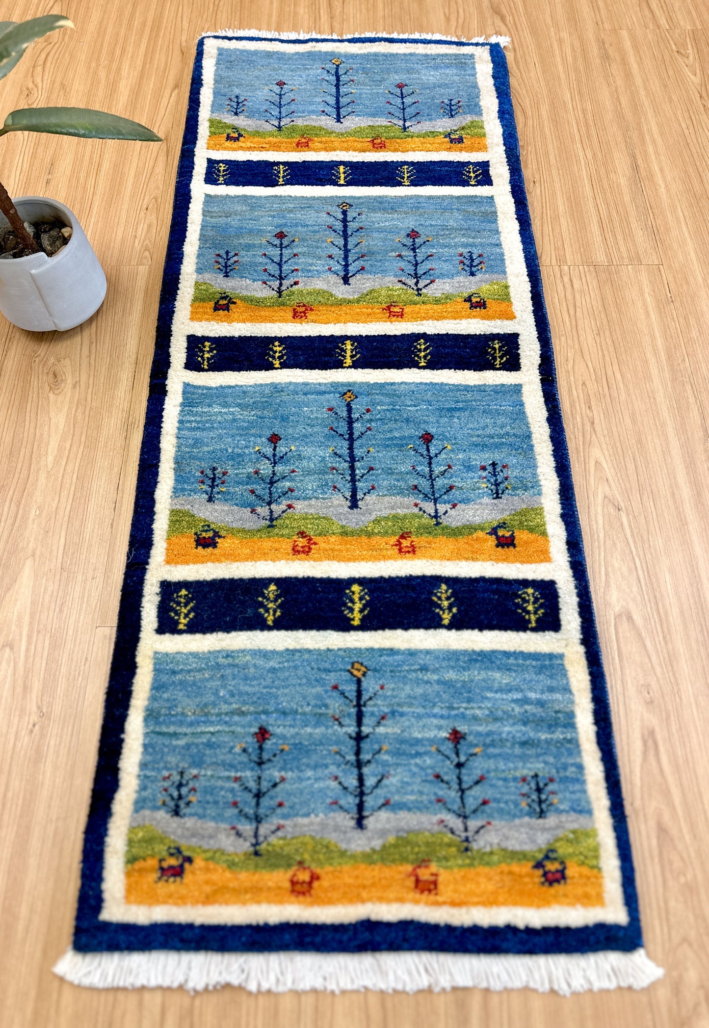 ペルシャ手織りカシュクリギャッベ リズ バフト ギャベ 手織り絨毯 114×44cm