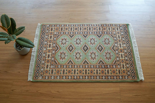  パキスタン手織り絨毯 93×61cm