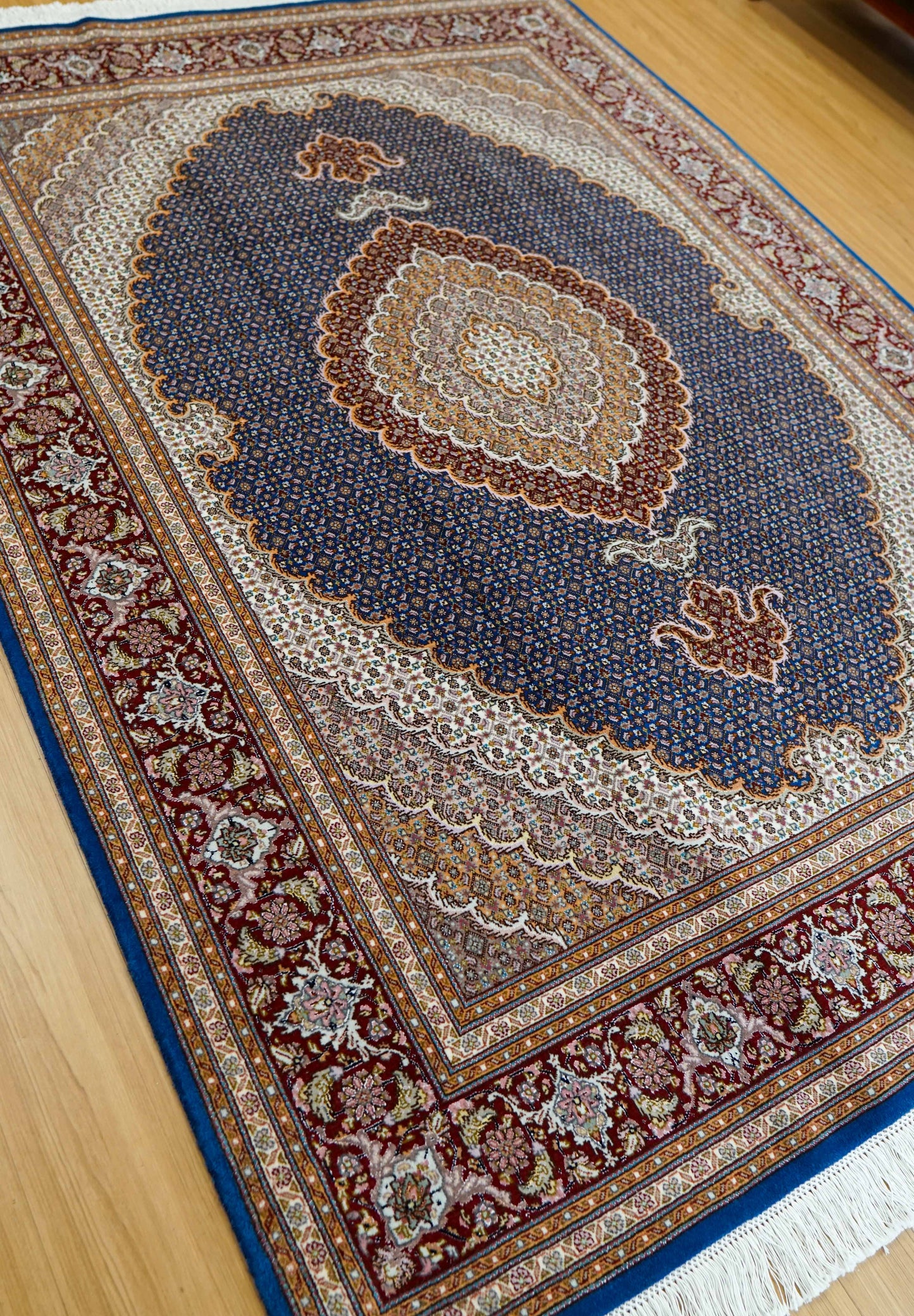 232×167cm 手織り ペルシャ絨毯 タブリーズ産　50RAJ