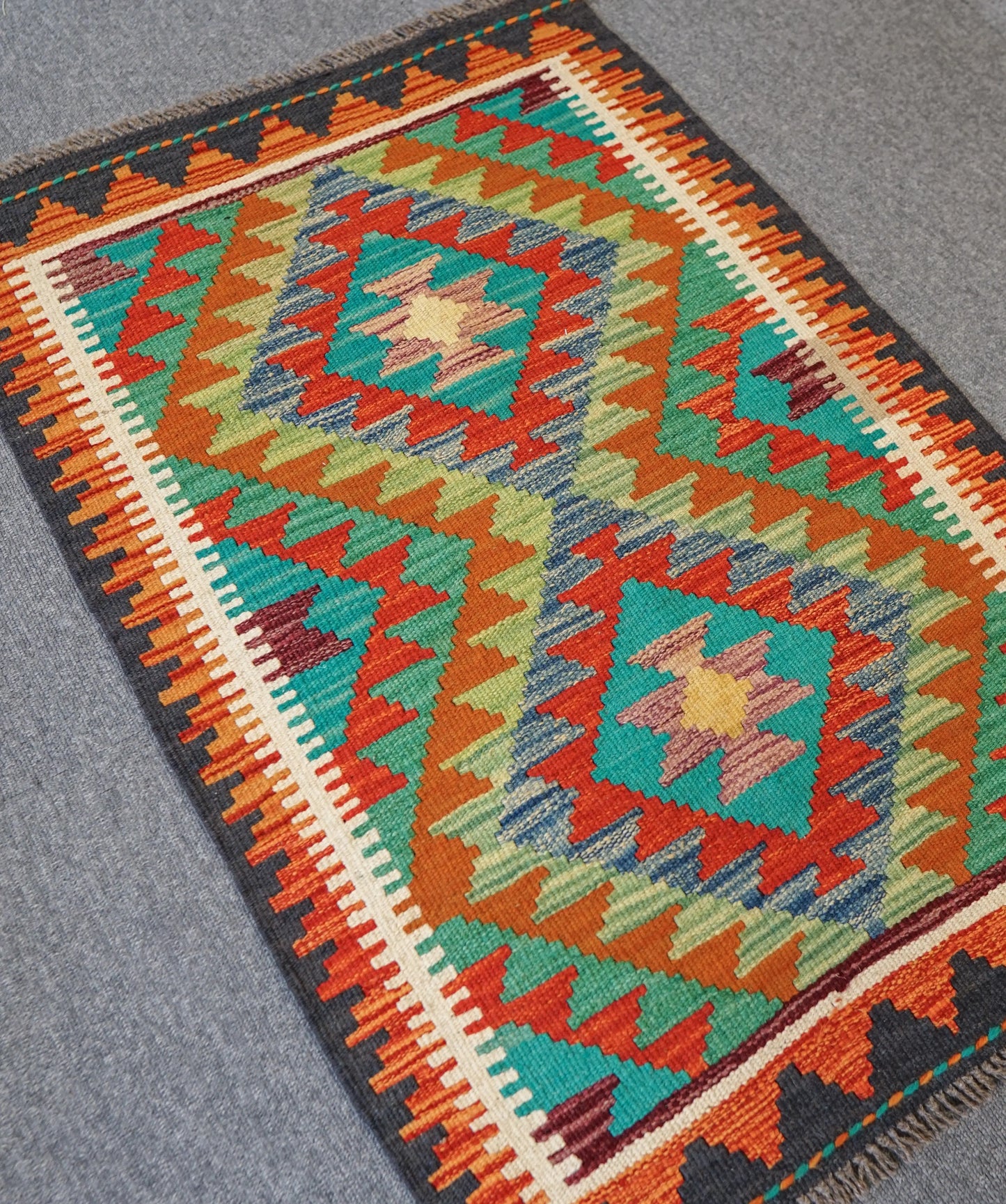 90×60cm　　アフガニスタン手織りキリム Decorworks